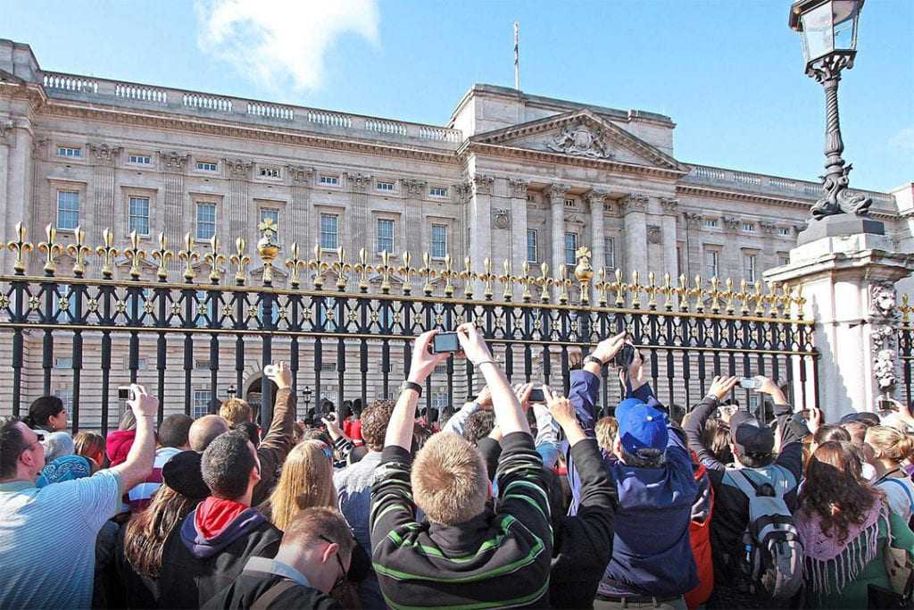  Buckingham Palace